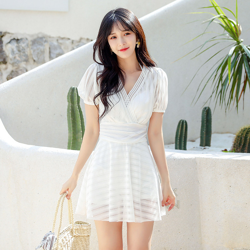 百雅泳衣女泡温泉新款性感连体钢托聚拢性感蕾丝裙式保守显瘦泳装