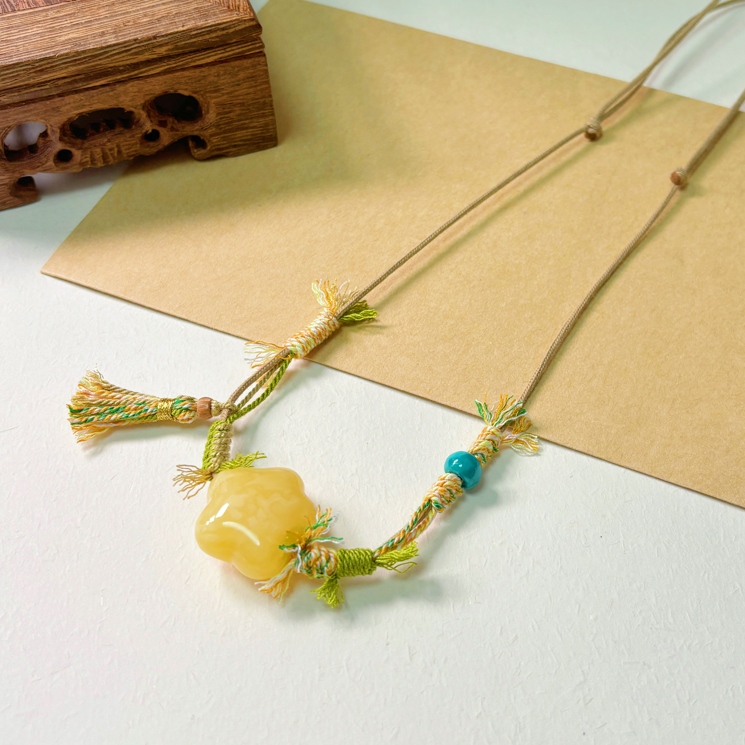 「盘它」原创设计天然蜜蜡胖五角星锁骨项链清爽藏风百搭特色绿松