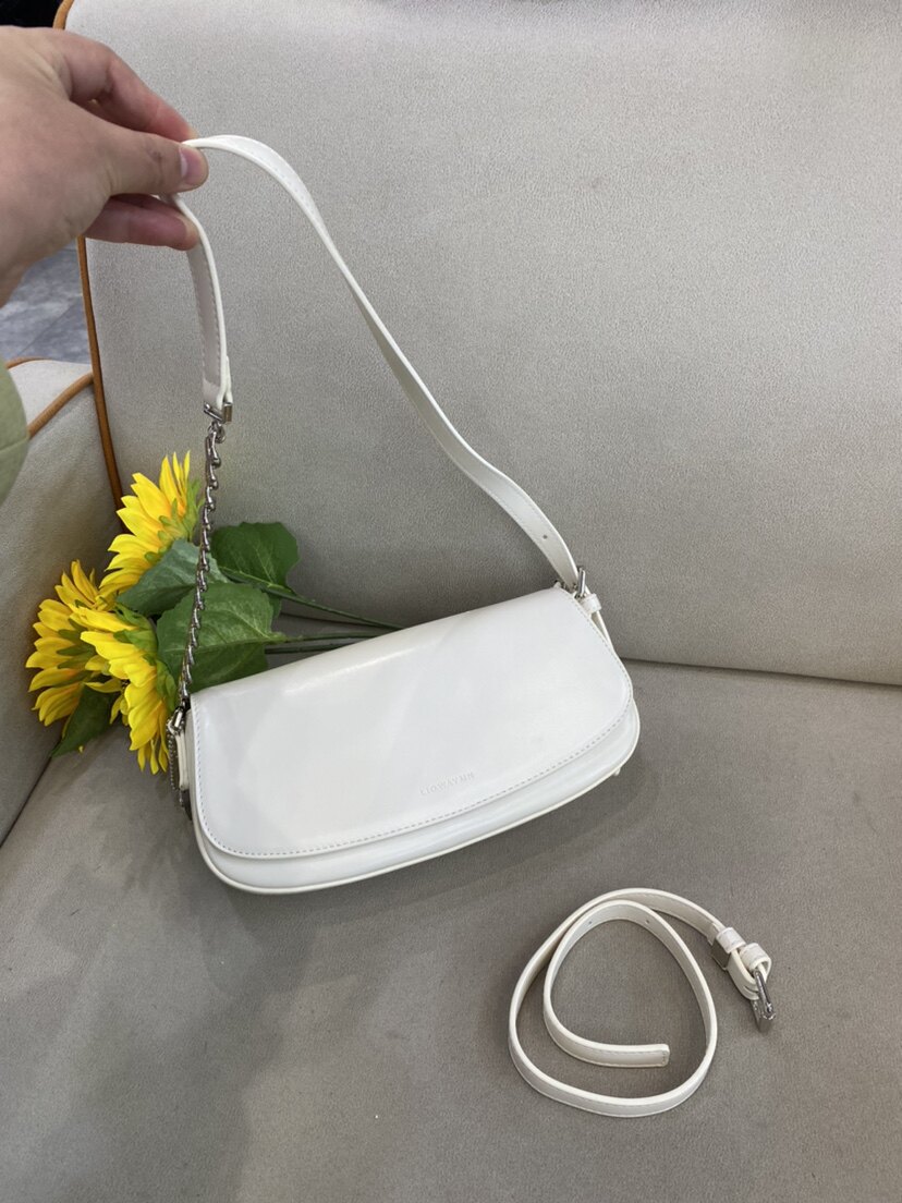 路狮缦正品女包2024新款休闲百搭复古小方包斜挎小包腋下包78172