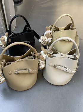 荔枝纹皮早春女包新款时尚百腋下包单肩斜挎包水桶菜篮子包52277