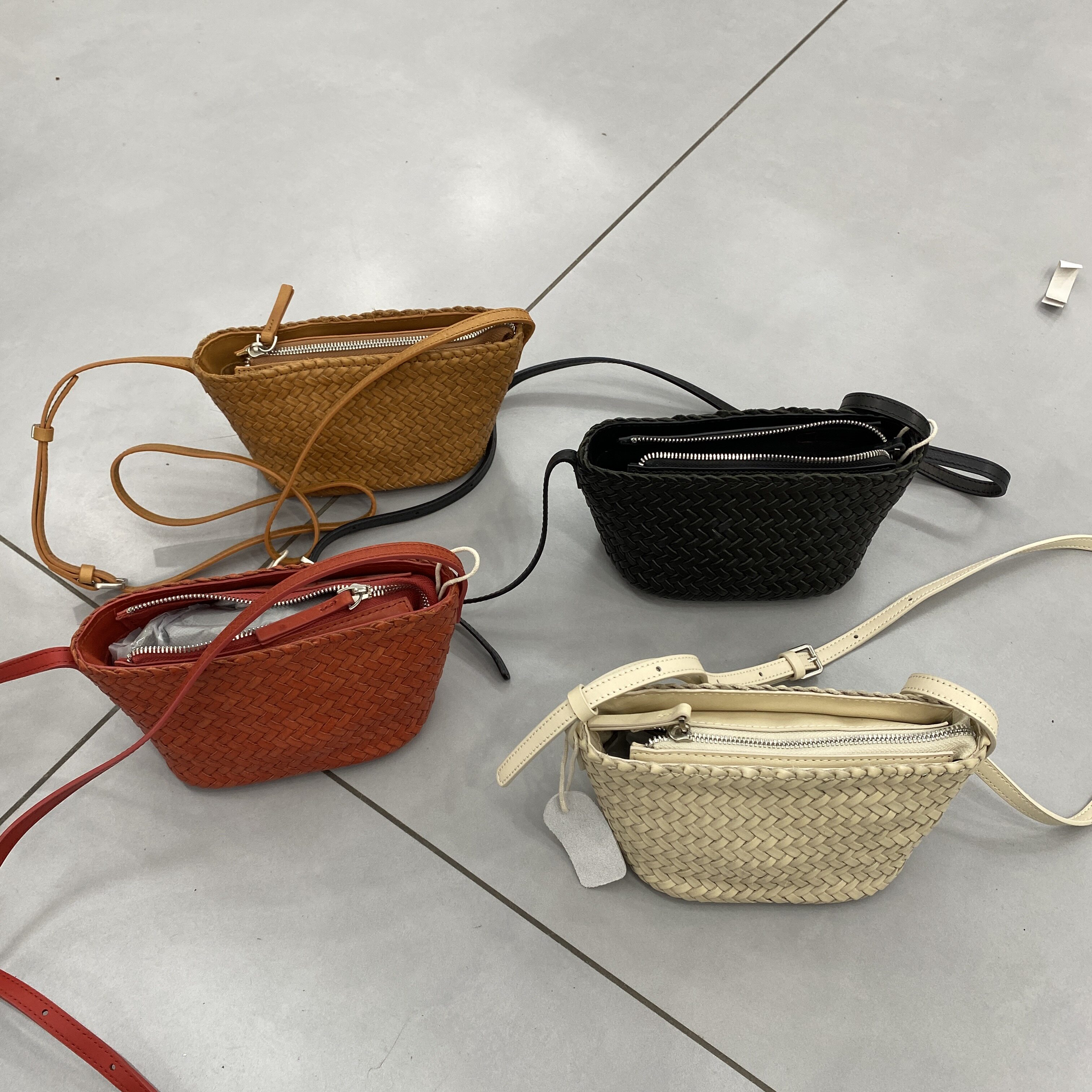 头层牛皮编织包新款时尚百搭女包单肩斜挎包手提包软皮元宝包