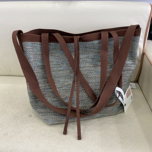 2026新款女包时尚包单肩斜挎包复古大容量托特包腋下包镂空包大包