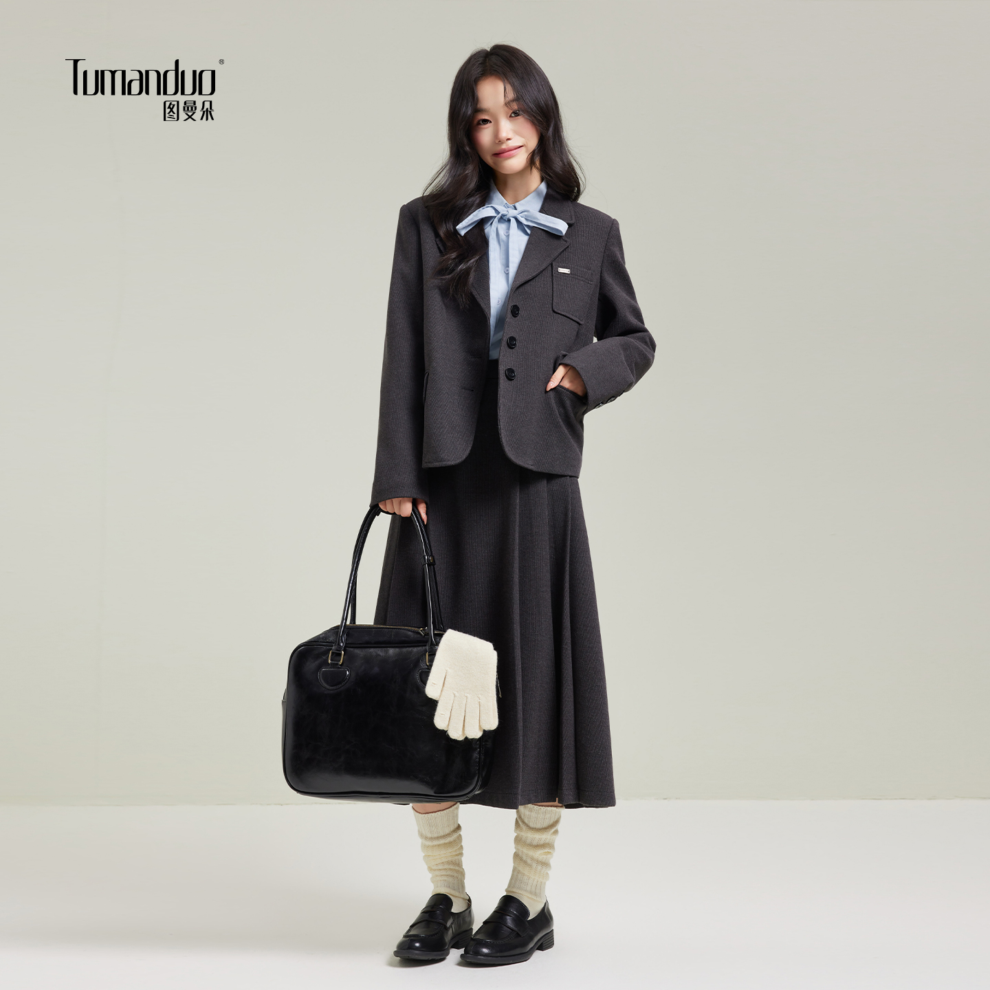 图曼朵灰色毛呢西装套装职场穿搭