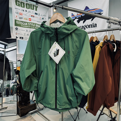 0素平替！防水透湿宽松版户外山系男女通用软壳冲锋衣防风外套