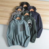 平替款 轻量化蓬松保暖胸前压胶口袋户外摇粒绒抓绒衣男士 连帽卫衣