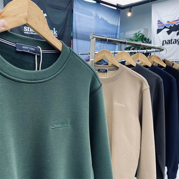 双层复合珠地棉面料加绒加厚防风保暖男士宽松圆领纯色套头卫衣