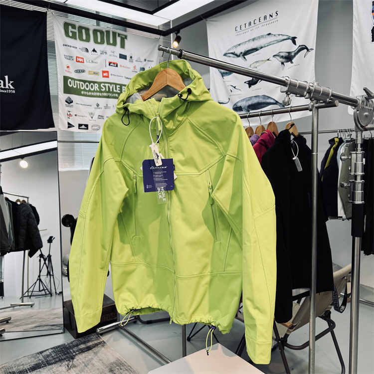 防风透气防泼水户外通勤软壳衣