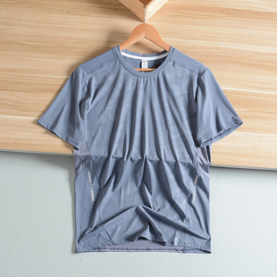 安大妈平替!迷彩提花肌理透气网眼弹力速干衣运动健身短袖T恤男