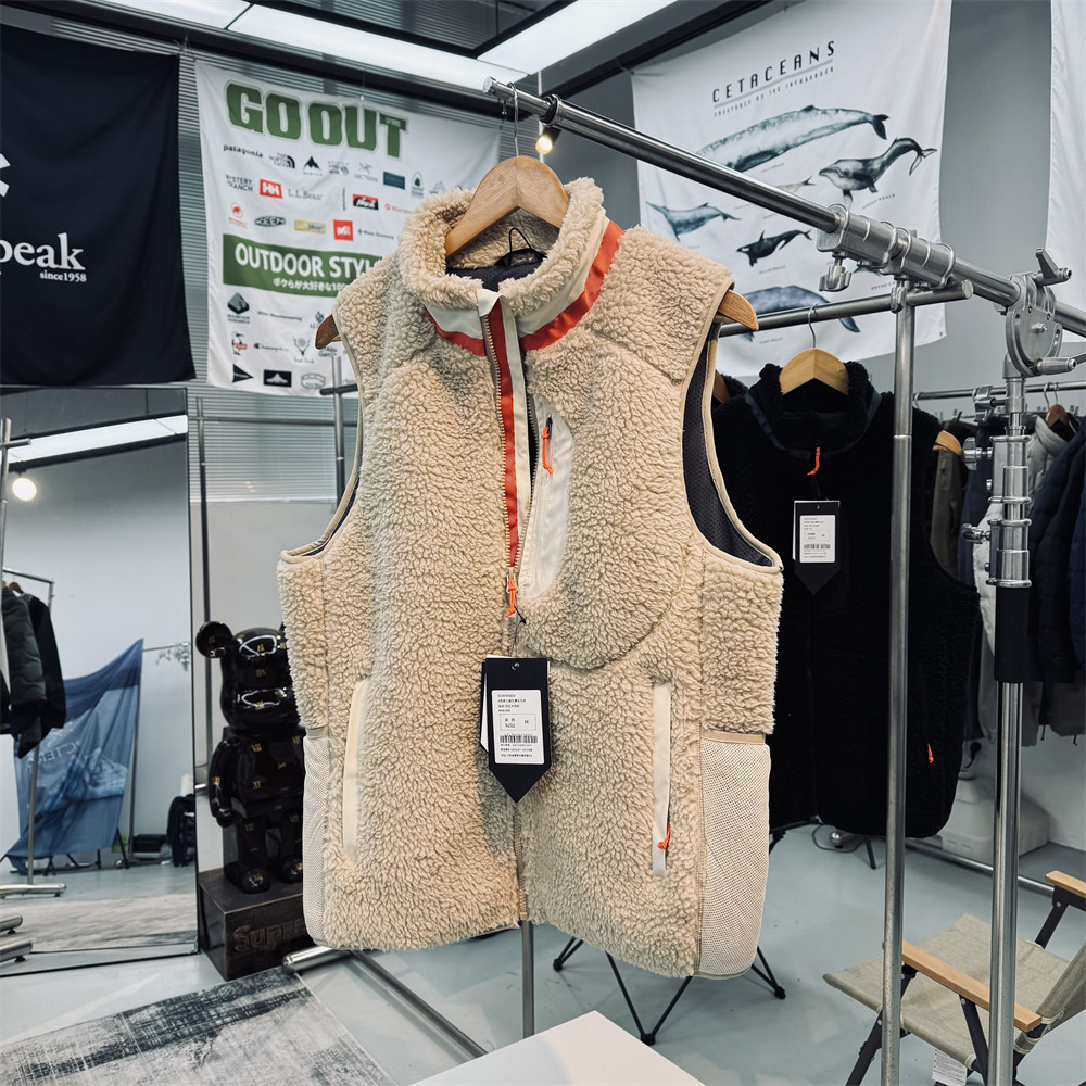 男女通用户外山系复古休闲蜂窝肌理吸湿透气羊羔绒抓绒衣马甲背心