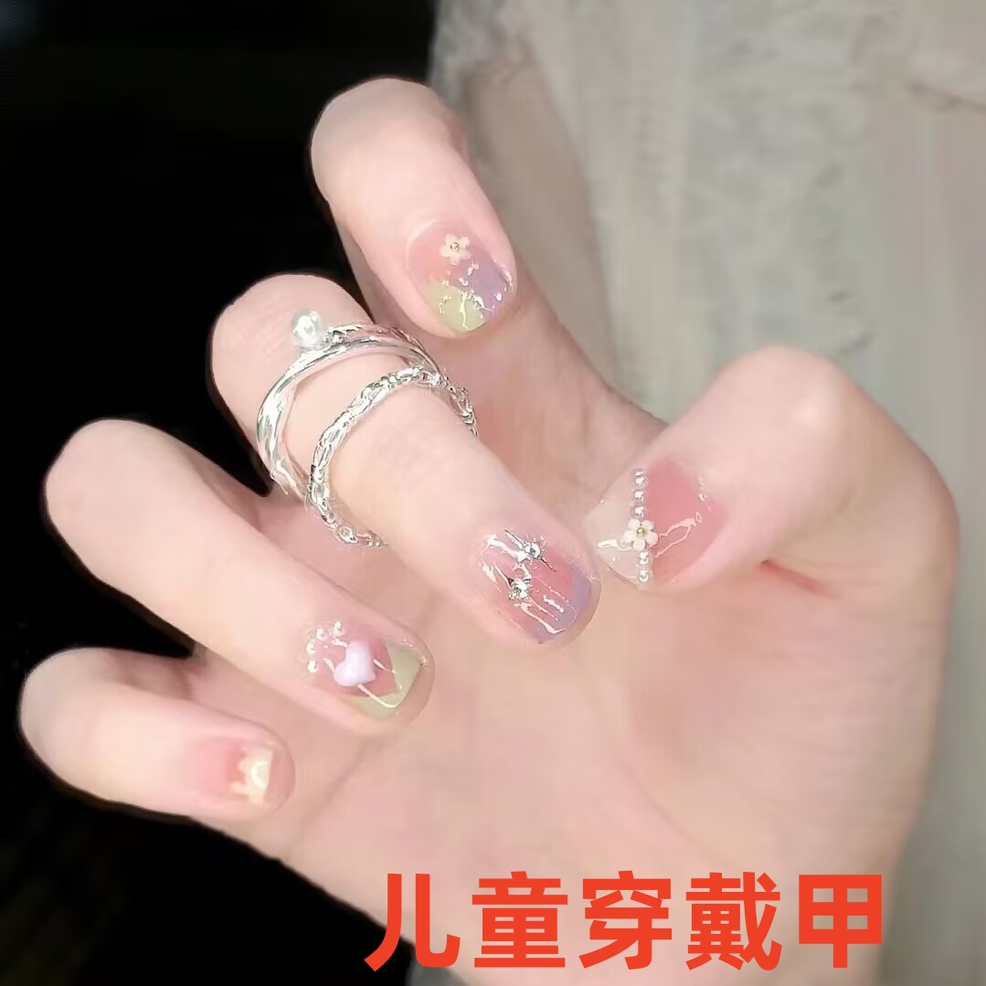 儿童穿戴甲爱心短款假片9岁小孩子手指甲8岁小学生甲片小朋友美甲