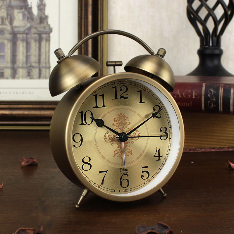 闹钟学生静音美式客厅桌面摆件
