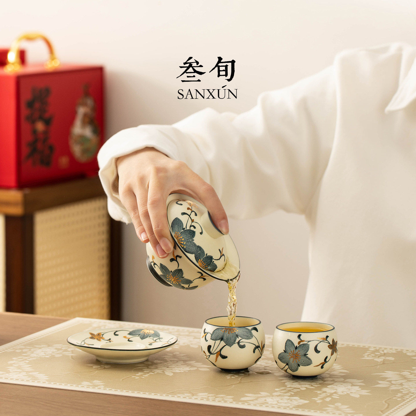 叁旬手绘青花缠枝莲盖碗茶杯茶具套装提福礼盒送长辈生日新年礼物,餐饮具,茶具礼盒,淘宝优惠券,粉丝福利购,淘宝优惠卷