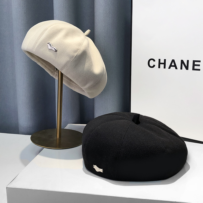 日系显脸小贝雷帽女新款春秋季休闲百搭气质黑色圆脸八角画家帽子