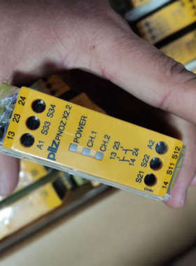 议价PNOZ X2.2序列号774607全新原装正品pilz就