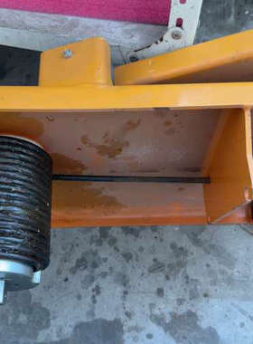 议价ABB机器人线缆支架3HAC022307-001，全新，有点