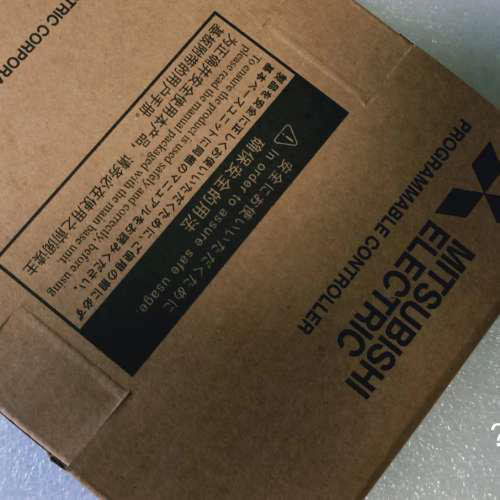 议价三菱模板  Q64AD 包装完好