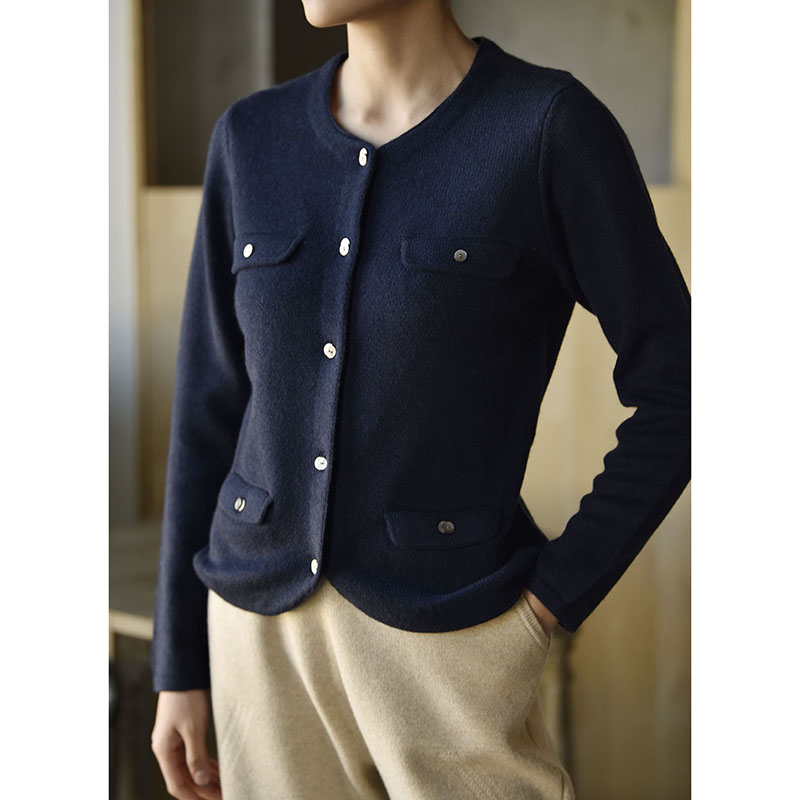 APC女通勤小香风纯羊绒开衫圆领