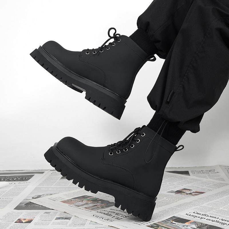 潮牌马丁靴男款新款秋冬季英伦风高帮皮鞋厚底黑色中帮男生皮靴子