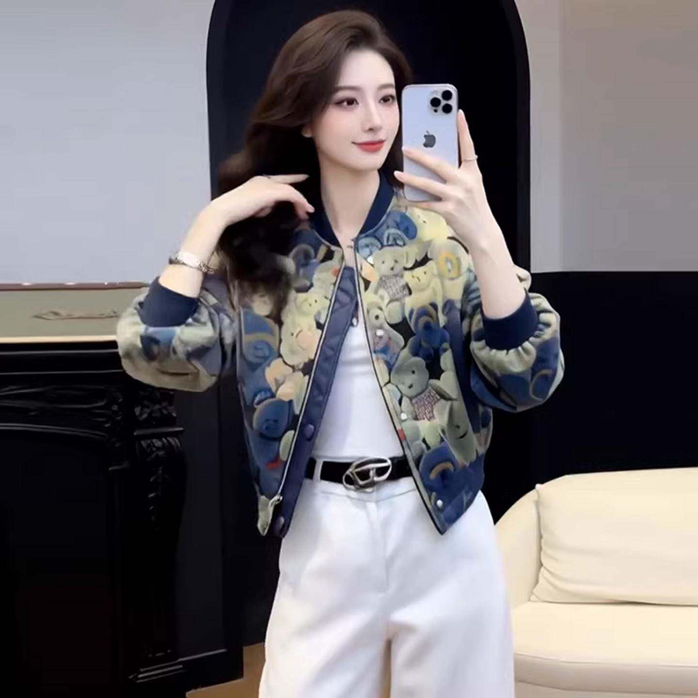 香港代购彩印花短外套女2026春秋季新款时尚小熊图案洋派显瘦夹克