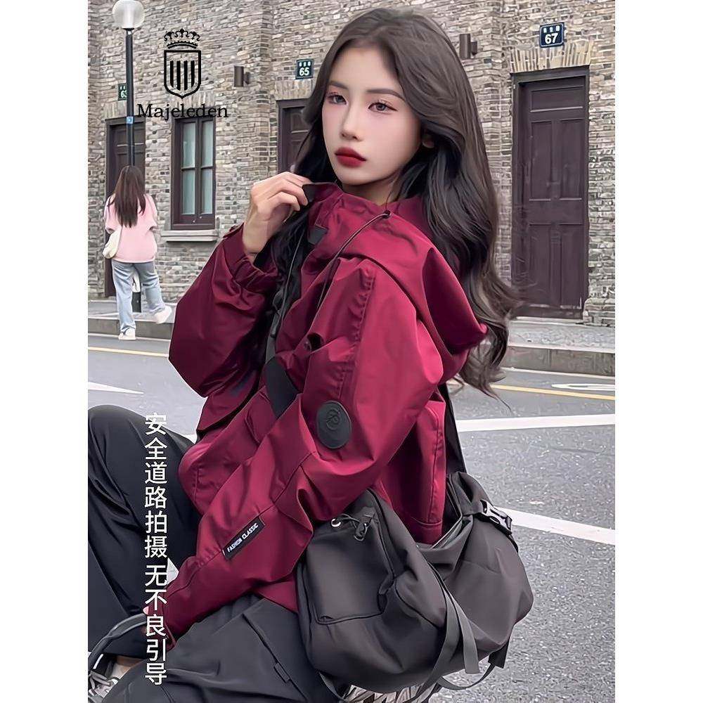 正品欧货2025年冬季新款女装休闲百搭冲锋衣外套高级小众穿搭上衣