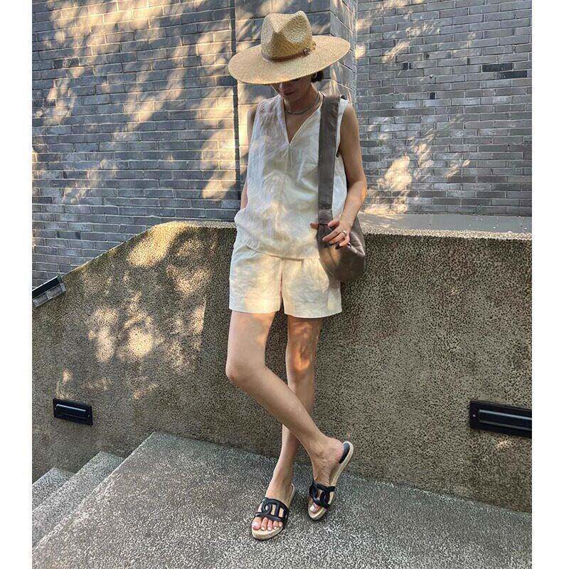 老钱风白色亚麻套装女宽松休闲度假棉麻无袖背心上衣短裤两件套