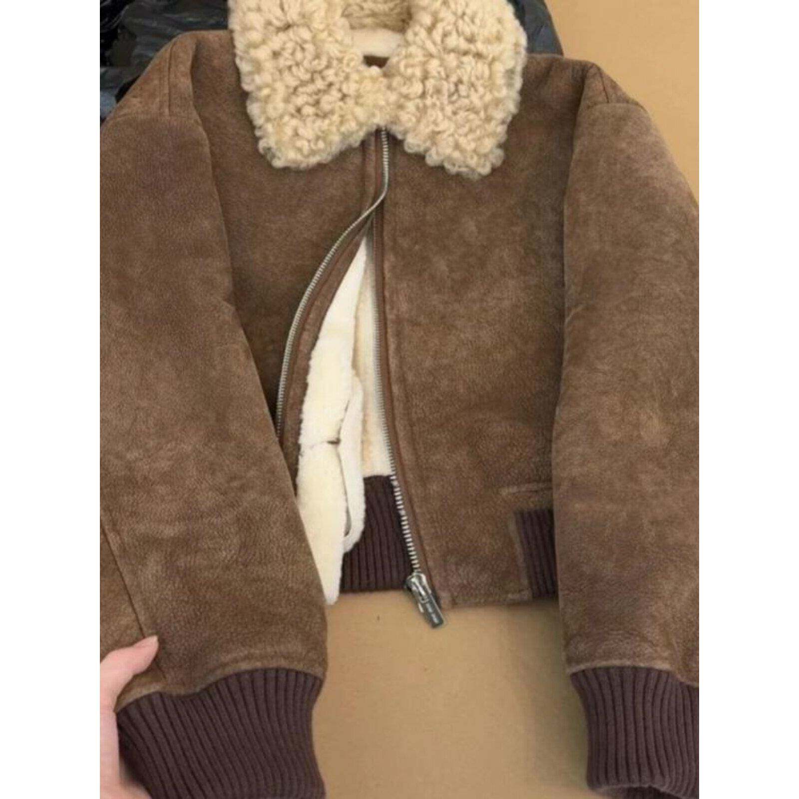 咖色羊羔毛外套女短款冬季加绒加厚韩版宽松拼接毛领保暖夹克上衣