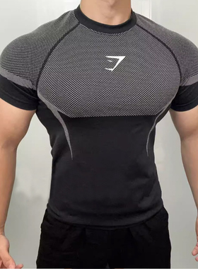 新款美式运动跑步休闲短袖T恤训练健身速干弹力透气修身衣YOUNGLA