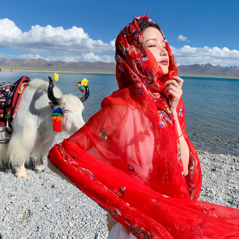 刺绣红色民族风丝巾纱巾披肩女超大防晒新疆西藏云南旅游拍照穿搭