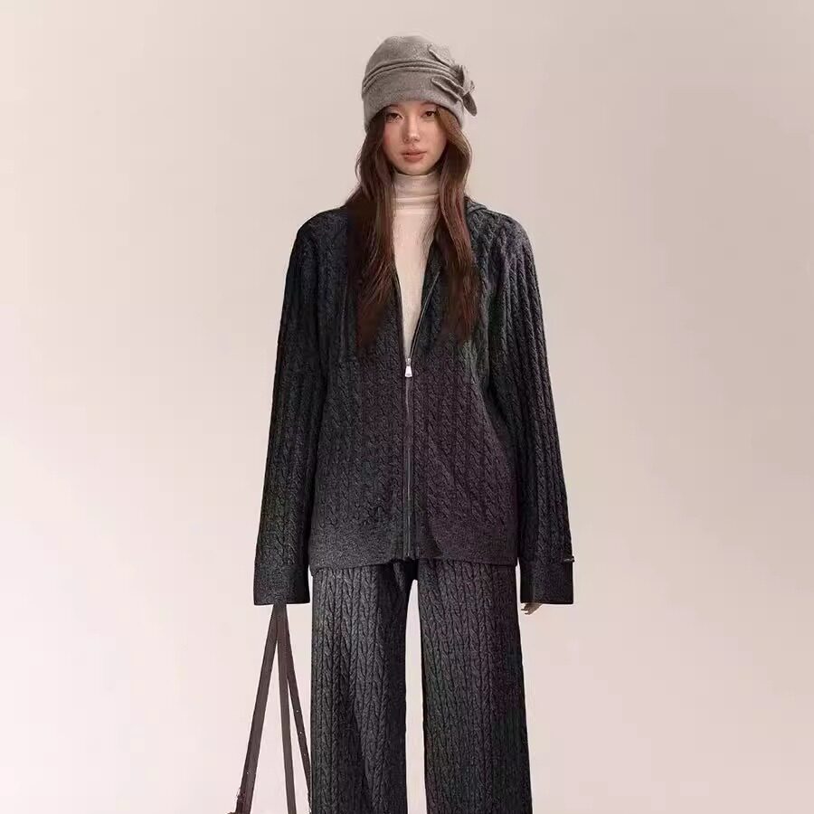 秋冬季两件套装山羊绒帽衫女宽松直筒阔腿裤时尚麻花拉链开衫外套