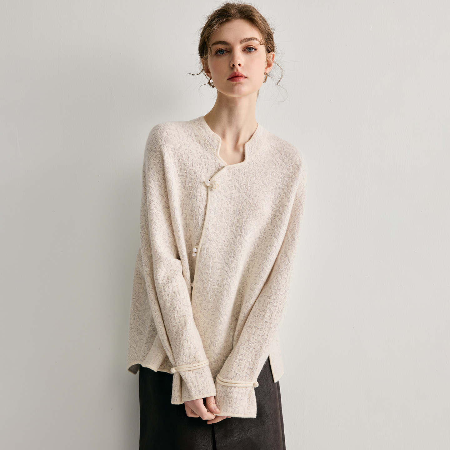 轻熟风100%纯山羊绒开衫女宽松圆领长袖毛衣外套洋气显瘦遮肉外搭,女装/女士精品,羊绒衫,淘宝优惠券,粉丝福利购,淘宝优惠卷