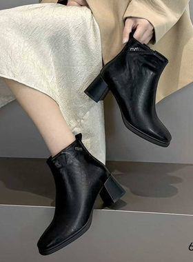 浦发软底粗中高跟加绒短靴2025新款66003软哑光皮侧拉链方头女靴