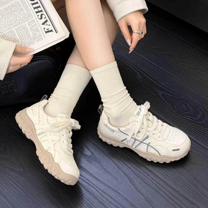 巨日软牛皮轻便小白鞋女鞋2026春新款防滑软底低跟系带旅游休闲鞋,女鞋,时尚休闲鞋,淘宝优惠券,粉丝福利购,淘宝优惠卷