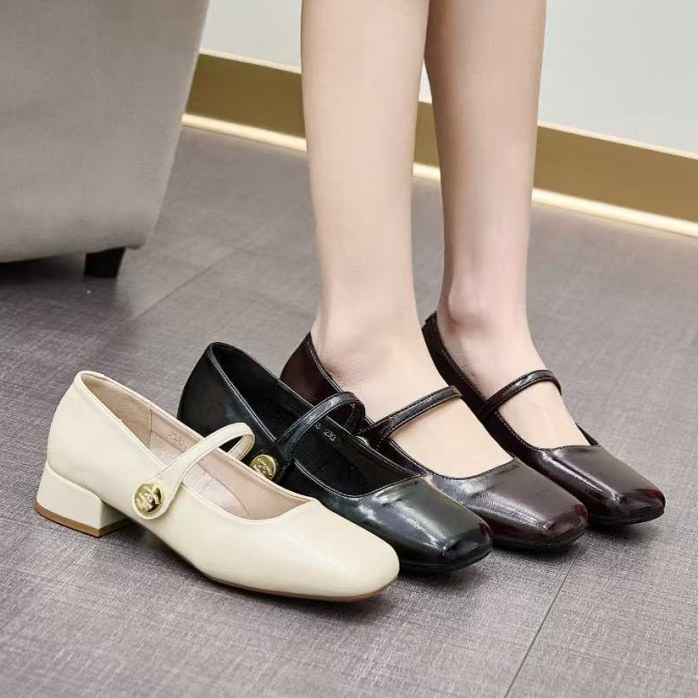 卡晶妮时尚舒适春秋妈妈单鞋