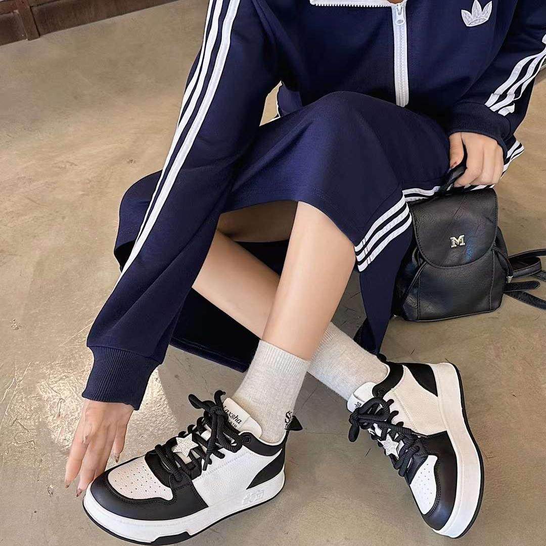 巨日软底中跟板鞋2024秋新小白鞋2531225软牛皮打孔系带女休闲鞋,女鞋,休闲板鞋,淘宝优惠券,粉丝福利购,淘宝优惠卷