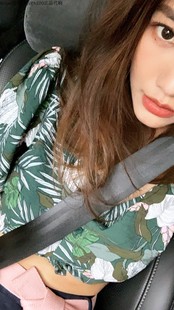 LURE 开扣短版 HSU 印花花版 露脐上衣 R191117 许路儿