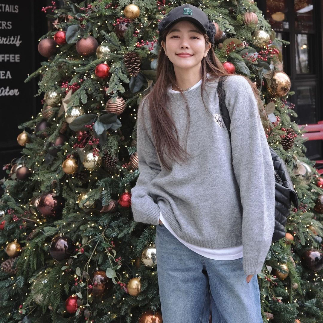 许路儿圆领休闲宽松毛衣灰色针织