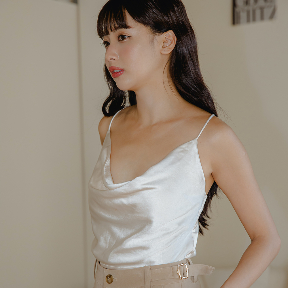 缎面光泽许路儿吊带性感背心