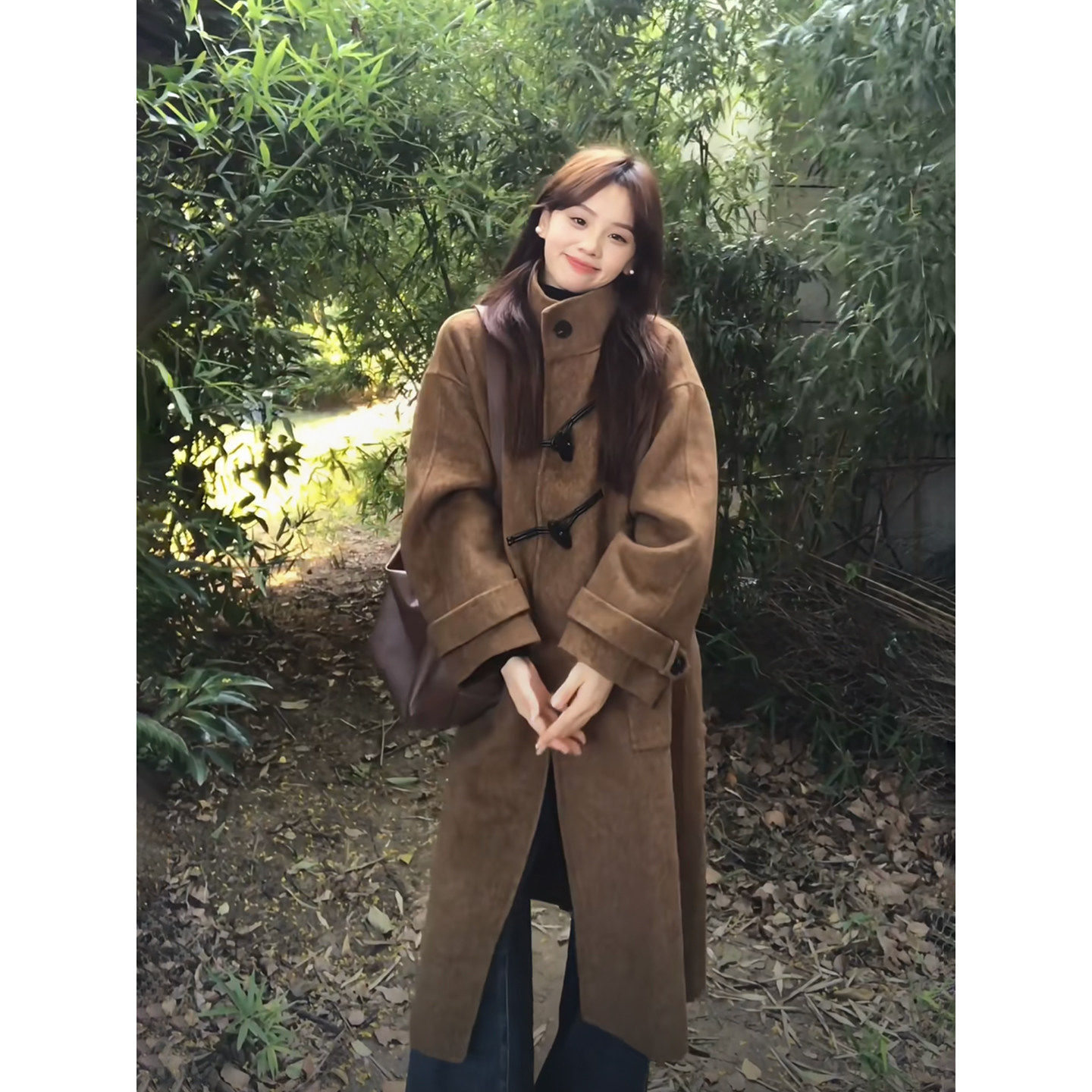 2025新款深冬独特超好看牛角扣呢子大衣女入冬毛呢外套高级感加厚