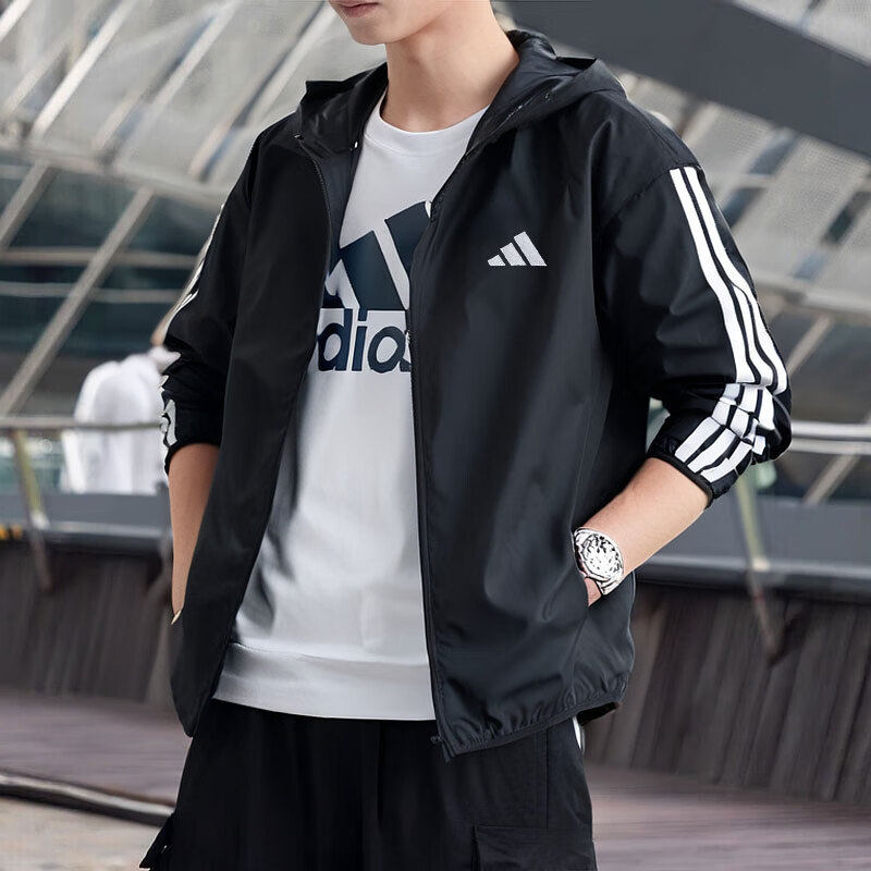 Adidas阿迪达斯外套男正品26春季新款冲锋衣薄款防晒衣连帽夹克男