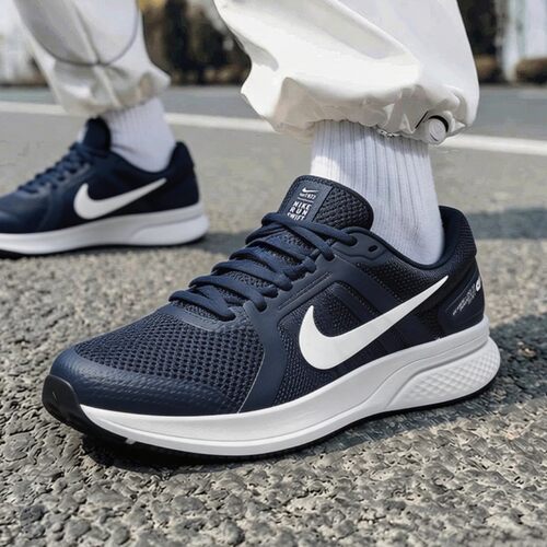 Nike耐克男鞋公路跑步鞋