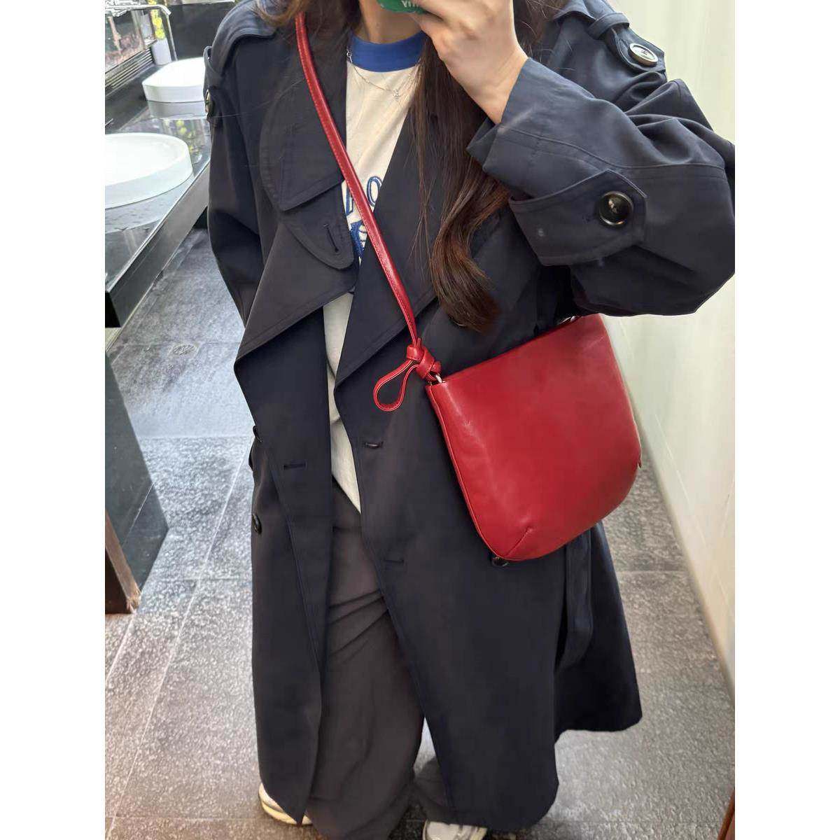 cmbes休闲包包女2024新款覆古红色轻便水桶百搭墩墩包单肩斜挎包,箱包皮具/热销女包/男包,水桶包,淘宝优惠券,粉丝福利购,淘宝优惠卷