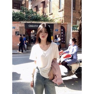 白色v领短袖t恤女2026新款夏季款薄款低领宽松慵懒风时尚气质百搭