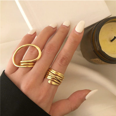 European and American gold exaggerated line ring, female fa