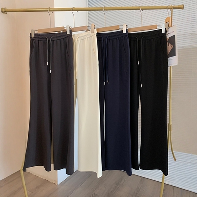LU家运动休闲微喇叭直筒裤子