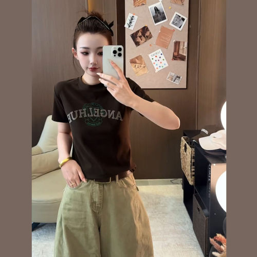 Angelhue咖色正肩 T 恤女夏季 美式复古字母印花修身显瘦百搭短袖
