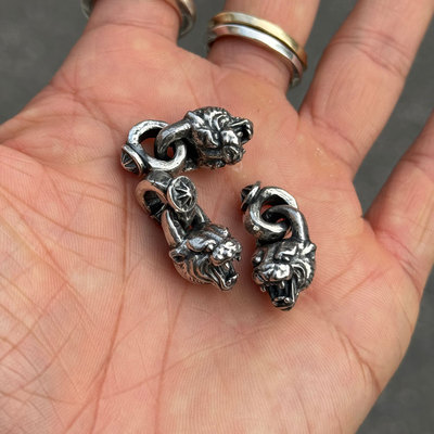 KOPO METAL 趣味十足 台湾手打925银硫化做旧复古虎头吊坠
