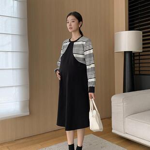 孕妇装春装2026新款春季孕晚期大码轻奢高级感春款孕妇针织连衣裙