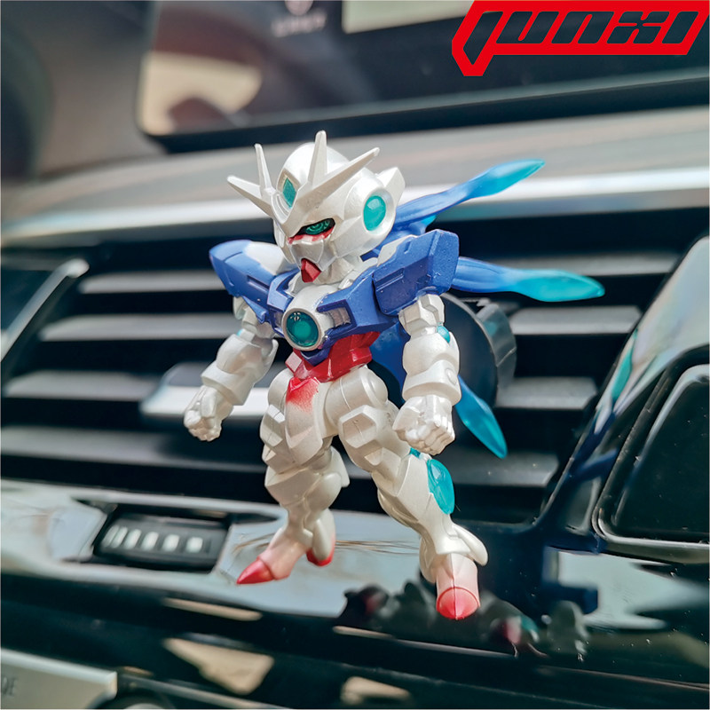 万代正品高达汽车载香薰摆件空调出风口创意挂饰品els量子型00q