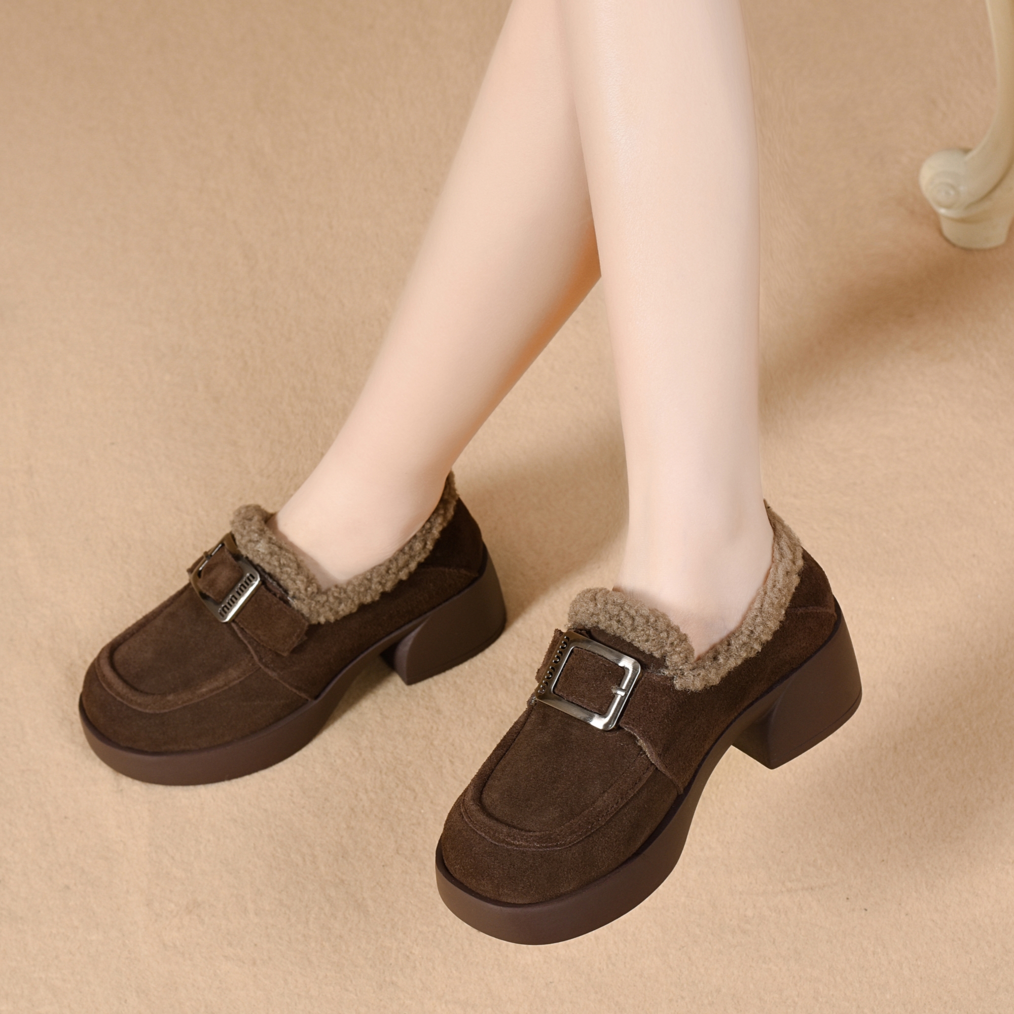 单鞋女粗跟2025新款秋冬季厚底加绒乐福鞋保暖磨砂软底棉鞋女中跟