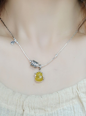 福字招财猫吊坠女新中式复古民族风仿蜜蜡项坠小众设计高级感项链